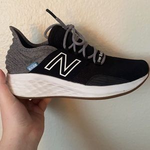 Black new balance fresh foam Roav